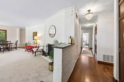 9617 Keystone Avenue, Skokie, IL 60076 - Photo 4