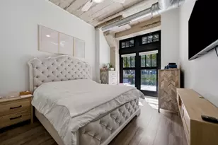 1000 W 15th St, Chicago, IL 60608 - Photo 12