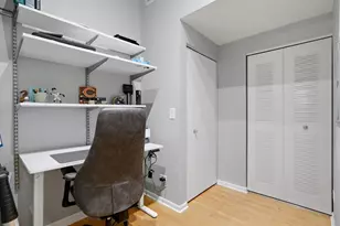 1000 W 15th St, Chicago, IL 60608 - Photo 14