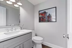 339 W Webster Ave, Chicago, IL 60614 - Photo 14