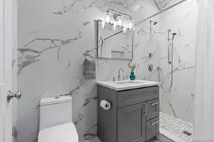 339 W Webster Ave, Chicago, IL 60614 - Photo 26