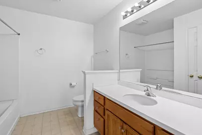 621 S Jade Lane, Round Lake, IL 60073 - Photo 14