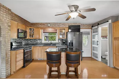 9019 W 92nd Place, Hickory Hills, IL 60457 - Photo 6