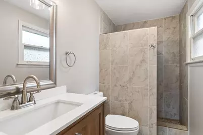 211 W Pickwick Road, Arlington Heights, IL 60005 - Photo 12