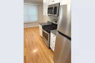 822 Skokie Boulevard #F, Wilmette, IL 60091 - Photo 4
