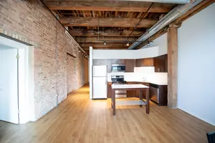 2100 S Indiana Ave, Chicago, IL 60616 - Photo 2