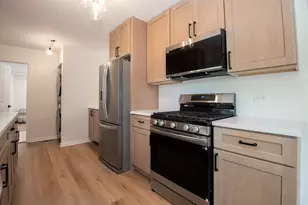 1021 Lonsdale Rd, Elk Grove Village, IL 60007 - Photo 12