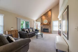 931 Ambria Dr, Mundelein, IL 60060 - Photo 12