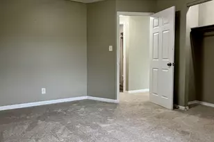 40 Arlington Dr, Romeoville, IL 60446 - Photo 16
