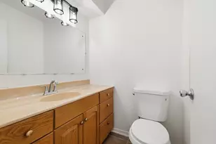 1174 E 53rd St, Chicago, IL 60615 - Photo 14