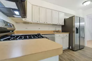 1174 E 53rd St, Chicago, IL 60615 - Photo 12