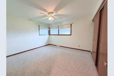 4 Genesee Court, Morrison, IL 61270 - Photo 18
