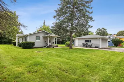 4809 E Wonder Lake Road, Wonder Lake, IL 60097 - Photo 2