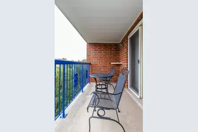 6755 N Milwaukee Avenue #505, Niles, IL 60714 - Photo 6