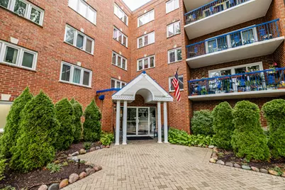 6755 N Milwaukee Avenue #505, Niles, IL 60714 - Photo 2