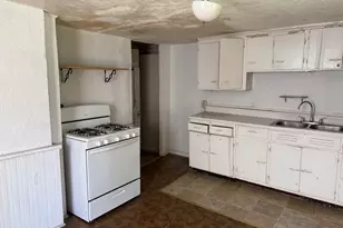220 1st St, Woodstock, IL 60098 - Photo 10