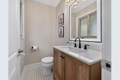 863 S Cedar Avenue, Elmhurst, IL 60126 - Photo 12