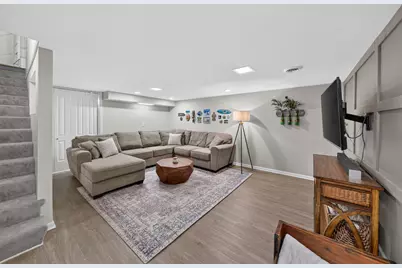 863 S Cedar Avenue, Elmhurst, IL 60126 - Photo 16