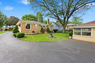 422 W Larkdale Ln, Mount Prospect, IL 60056 - Photo 26