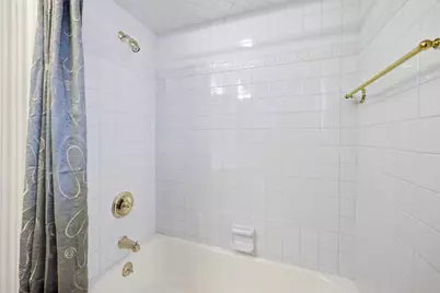 422 W Larkdale Lane W, Mount Prospect, IL 60056 - Photo 14