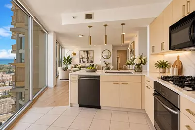 1720 Maple Avenue #2020, Evanston, IL 60201 - Photo 8