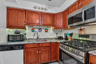 120 S La Londe Ave, Addison, IL 60101 - Photo 6