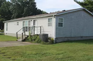 321 Country Club Ln, Centralia, IL 62801 - Photo 28