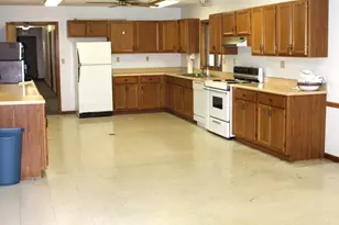 321 Country Club Ln, Centralia, IL 62801 - Photo 22