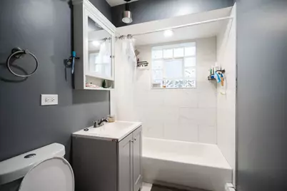 2242 N Narragansett Avenue, Chicago, IL 60639 - Photo 12