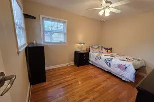 5705 W Maple Ave, Berkeley, IL 60163 - Photo 10
