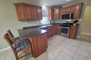 1445 Lantern Ln, Morris, IL 60450 - Photo 8