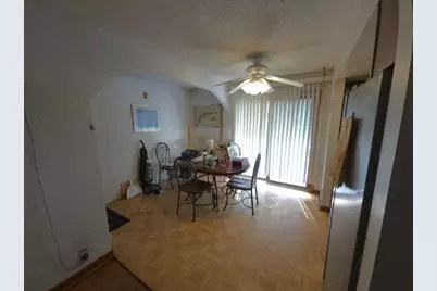 20W511 Army Trail Boulevard, Addison, IL 60101 - Photo 8