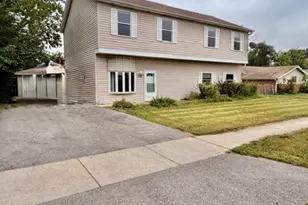 212 Harwood Dr, Bolingbrook, IL 60440 - Photo 1