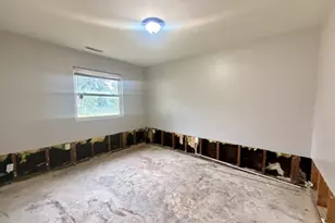 212 Harwood Dr, Bolingbrook, IL 60440 - Photo 2