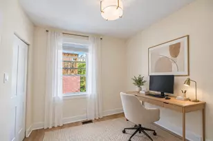 1328 W Nelson St, Chicago, IL 60657 - Photo 12