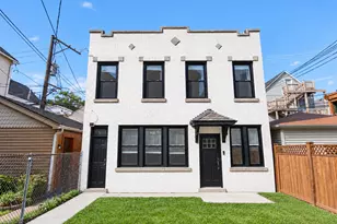 1328 W Nelson St, Chicago, IL 60657 - Photo 1
