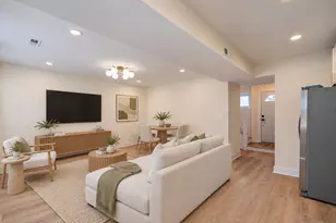 1328 W Nelson St, Chicago, IL 60657 - Photo 2