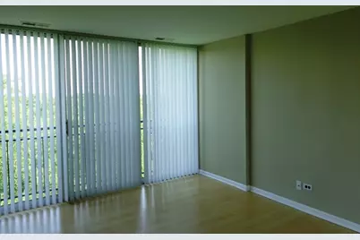 5810 Oakwood Drive #5G, Lisle, IL 60532 - Photo 6