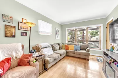 5134 W Ainslie Street, Chicago, IL 60630 - Photo 4