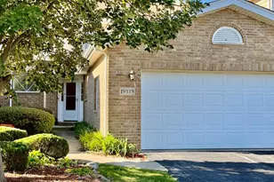 19339 Lisadell Dr, Tinley Park, IL 60487 - Photo 1