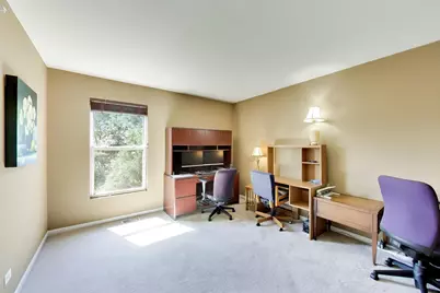923 Kings Canyon Drive, Streamwood, IL 60107 - Photo 8