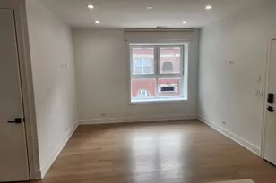 2202 W Race Ave, Chicago, IL 60612 - Photo 2