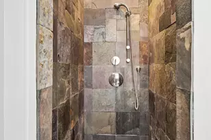 2334 W Medill Ave, Chicago, IL 60647 - Photo 30
