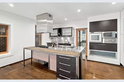 2334 W Medill Avenue, Chicago, IL 60647 - Photo 10