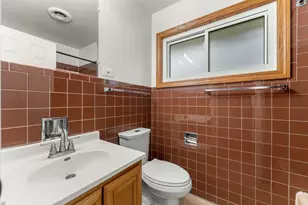 369 Waverly St, Park Forest, IL 60466 - Photo 16