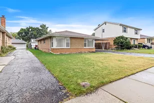 7915 Massasoit Ave, Burbank, IL 60459 - Photo 2