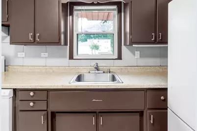 7915 Massasoit Avenue, Burbank, IL 60459 - Photo 16