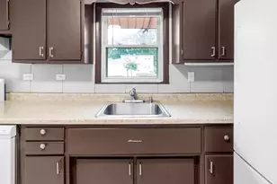 7915 Massasoit Ave, Burbank, IL 60459 - Photo 16