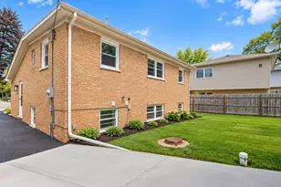 17419 Kedzie Ave, Hazel Crest, IL 60429 - Photo 2
