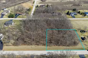 203 Kyle Ln, Kirkland, IL 60146 - Photo 1